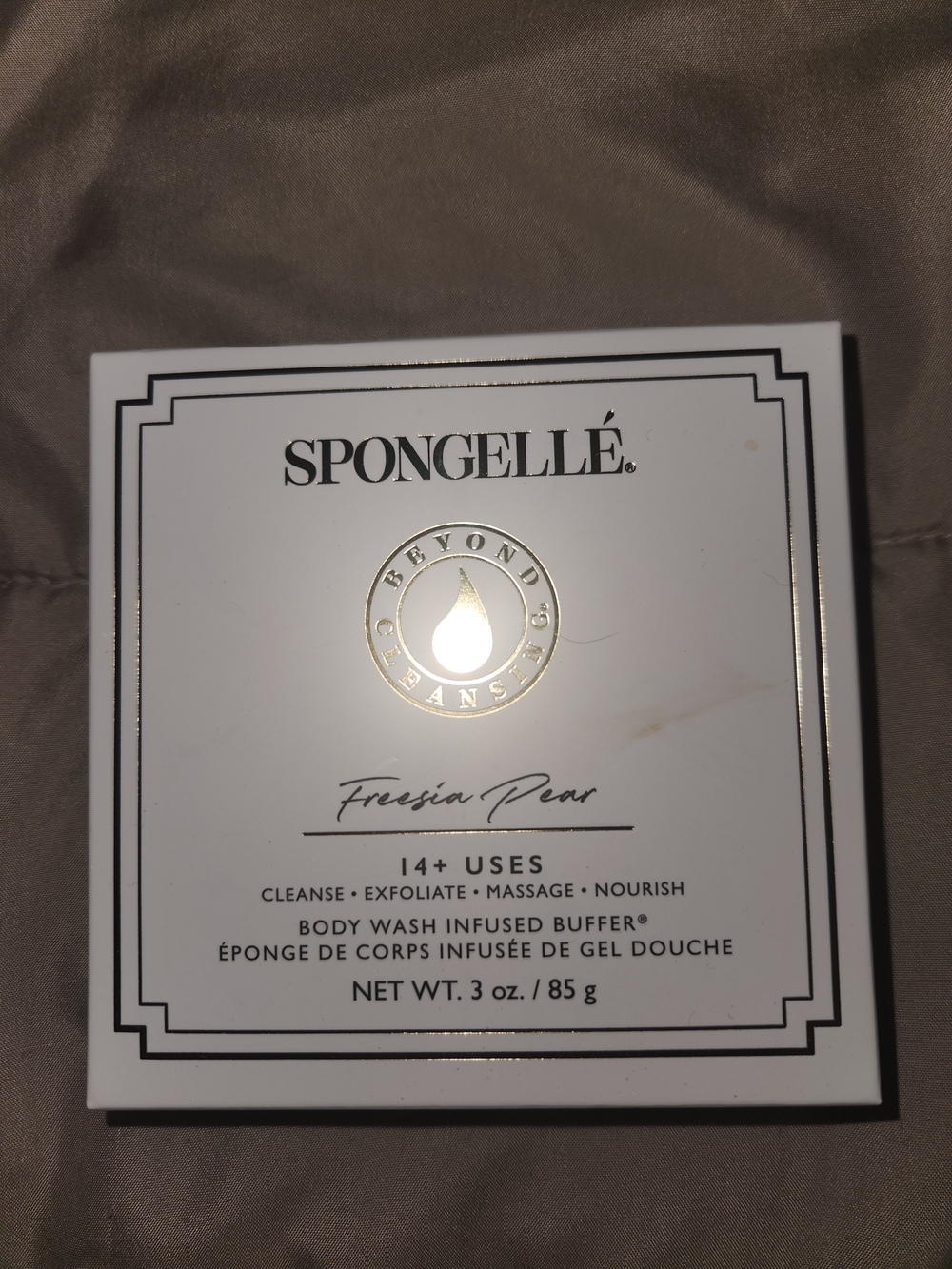 Spongellé White and Gold Freesia Pear Body Wash Infused Buffer
